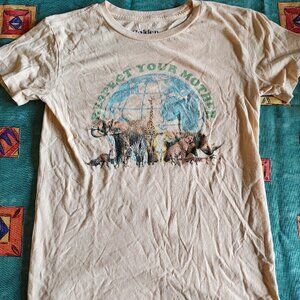 Womens tee-shirt.  Xsmall.